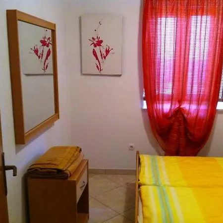 Apartment With A Parking Space Ivan Dolac, Hvar - 15483 Jelsa (Hvar)