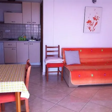 Apartment With A Parking Space Ivan Dolac, Hvar - 15483