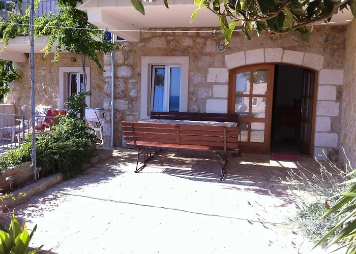 With A Parking Space Ivan Dolac, Hvar - 15483 Jelsa (Hvar)