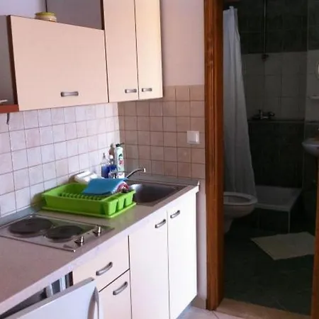 Apartman With A Parking Space Ivan Dolac, Hvar - 15483 *